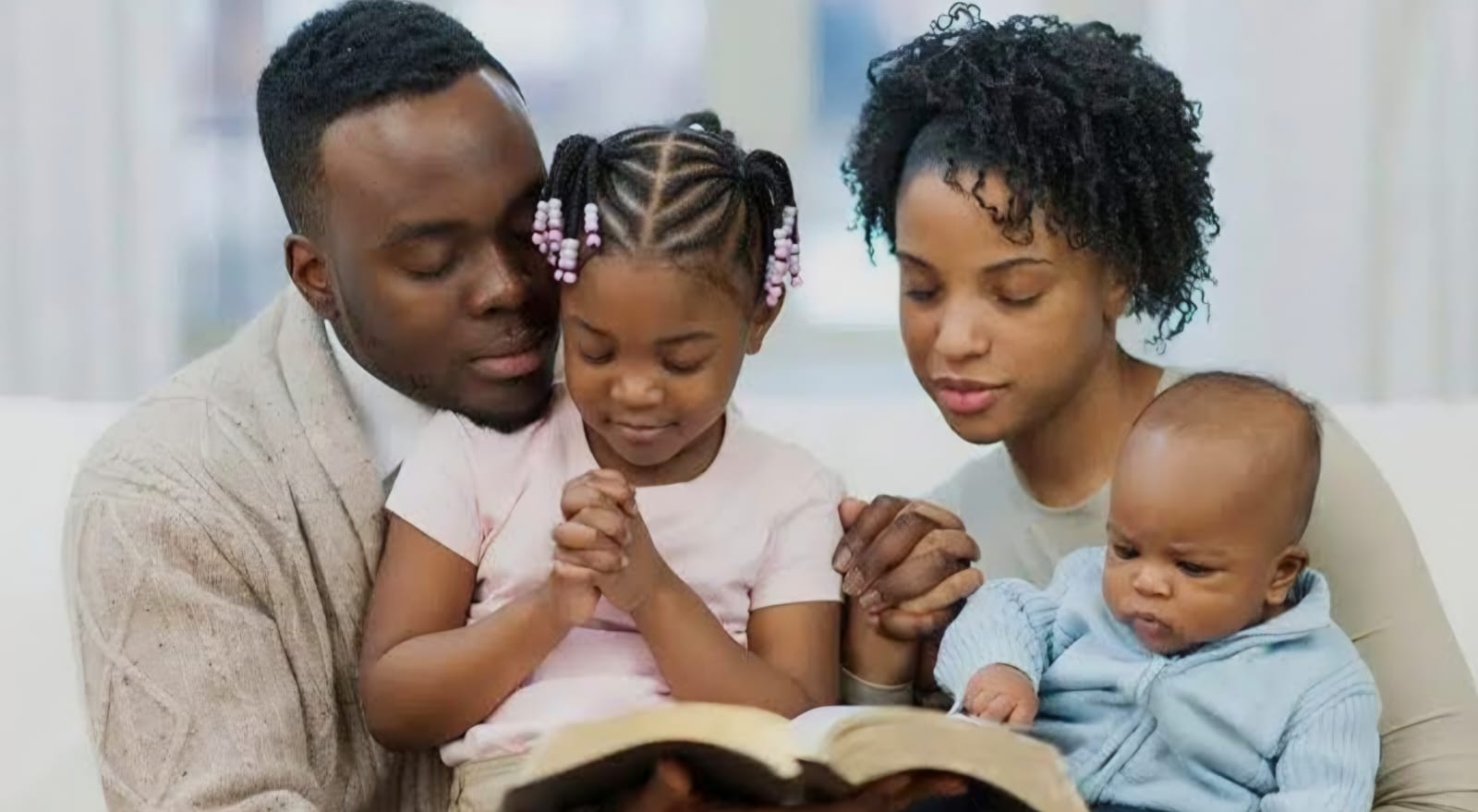 CHARLA/TALLER RELACIÓN ENTRE PADRES E HIJOS